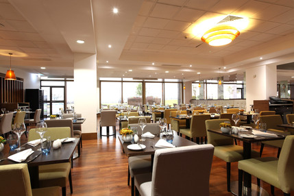 renaissance heathrow airport reataurant market garden