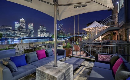 DoubleTree by Hilton Hotel London - Docklands Riverside - Terrace
