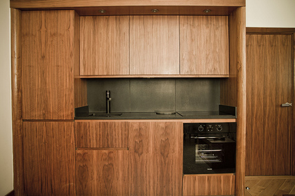 Presidential Kensington Apartments - Deluxe studio