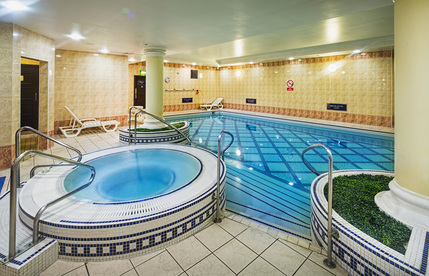Thistle City Barbican Hotel - Jacuzzi & Pool