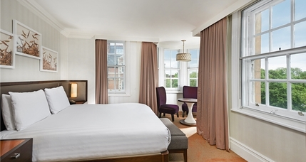 Hilton London Hyde Park Hotel - King Deluxe Room with view