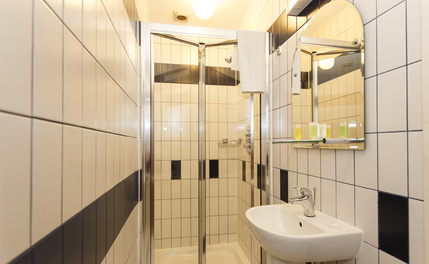 Regency House Hotel - Bathroom