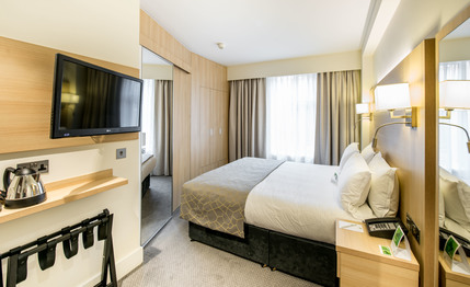 Kensington Close Hotel & Spa -