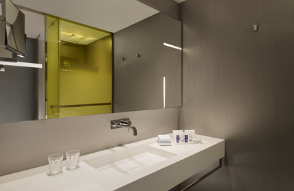 Park Plaza London Waterloo - Superior bathroom