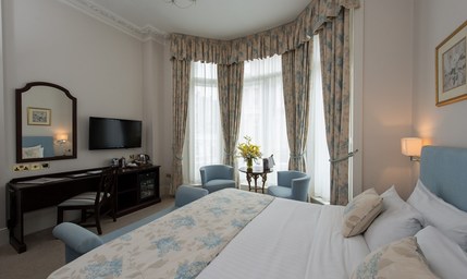 The Park International Hotel -